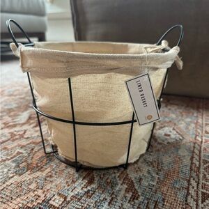 NWT Target Bullseye Round Lined Basket